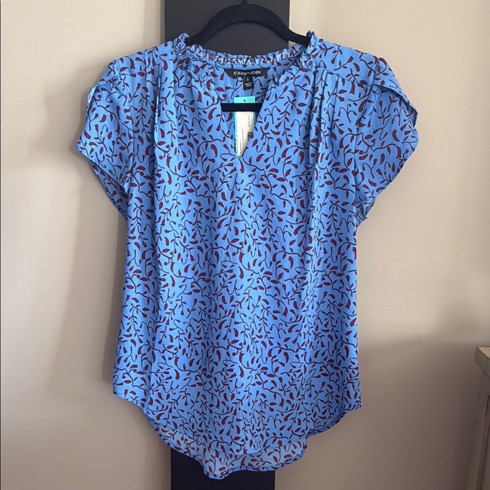 41 Hawthorn Tiffany Tulip Blouse with Flutter Sleeves and Ruffle Neck Size Small
